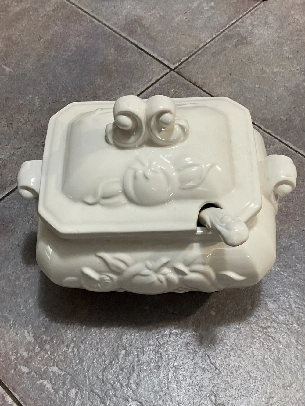 Ivory Ceramic Covered Soup Tureen with Ladle - Floral Relief